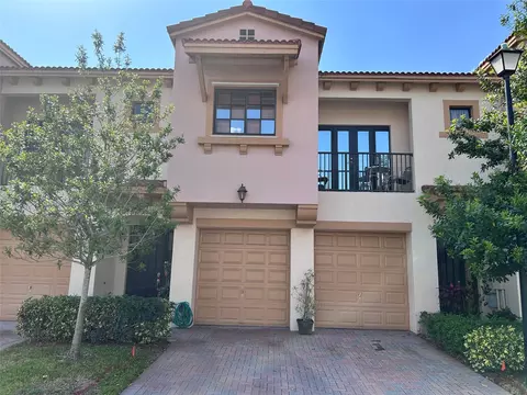6087 Grand Cypress Cir W, Coconut Creek, FL 33073