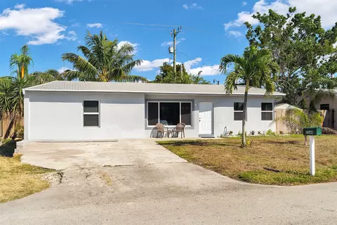 2560 NE 8th Ter, Pompano Beach, FL 33064
