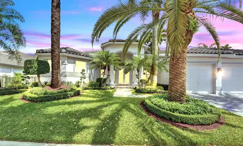 2525 Montclaire Cir, Weston, FL 33327