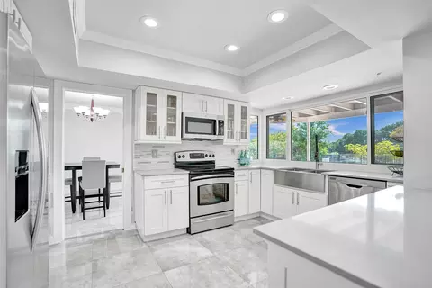 2715 NW 86th Way, Coral Springs, FL 33065