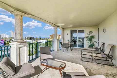 9 NE 20th Ave #PH3, Deerfield Beach, FL 33441