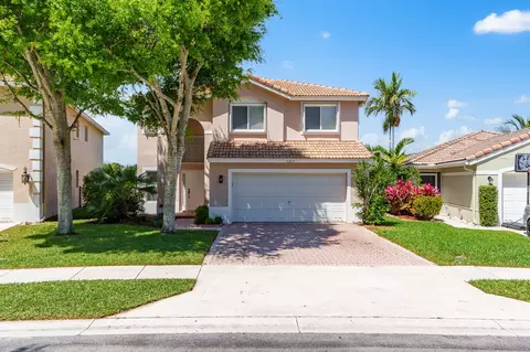 6217 Willoughby Cir, Greenacres, FL 33463