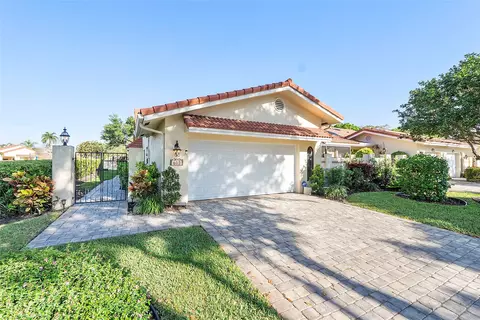 603 Deer Creek Emerald Way E, Deerfield Beach, FL 33442
