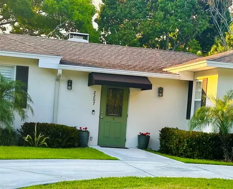 2207 Buena Vista Blvd, Vero Beach, FL 32960