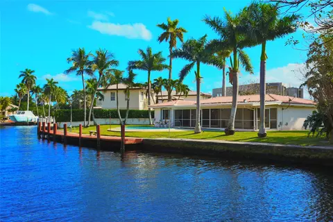 100 Circle Dr, Pompano Beach, FL 33062