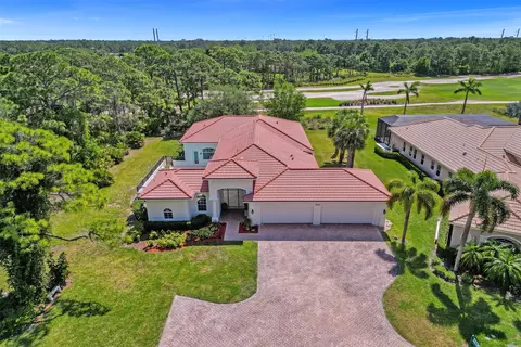 7450 Legends Dr, Port Saint Lucie, FL 34986