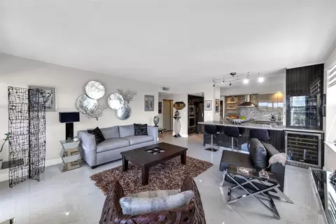 3200 NE 36th St #516, Fort Lauderdale, FL 33308