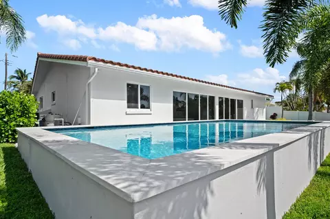229 SE 3rd Ter, Pompano Beach, FL 33060 photo 10