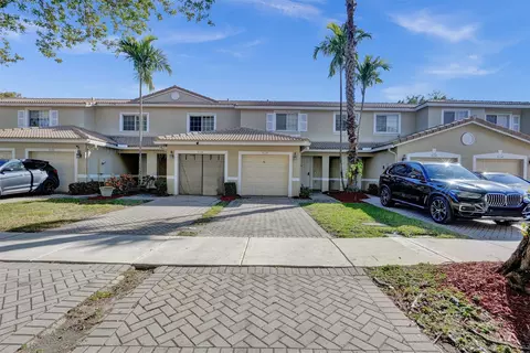 9130 Chambers St, Tamarac, FL 33321