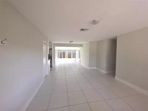 1291 NE 2nd St, Pompano Beach, FL 33060