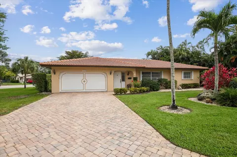 10231 NW 43rd St, Coral Springs, FL 33065