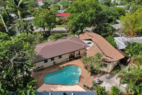 1109 NE 16th Pl, Fort Lauderdale, FL 33305