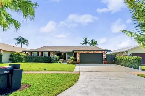 2884 SW 13th Dr, Deerfield Beach, FL 33442