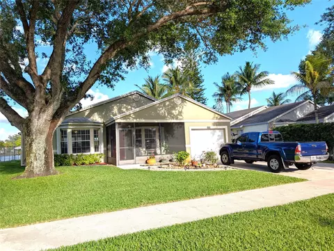 1630 SW 129th Way, Davie, FL 33325