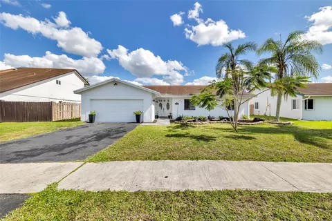 9448 NW 46th Ct, Sunrise, FL 33351