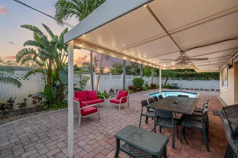 949 NE 24th Ave, Pompano Beach, FL 33062 photo 10