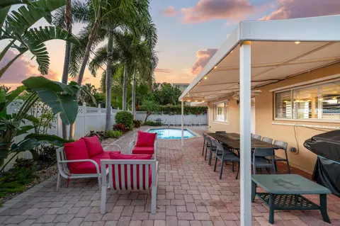 949 NE 24th Ave, Pompano Beach, FL 33062 photo 9
