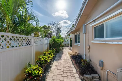 949 NE 24th Ave, Pompano Beach, FL 33062 photo 42