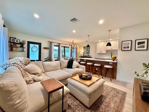 501 NW 25th St, Wilton Manors, FL 33311