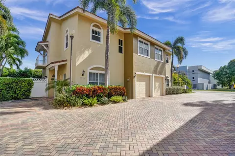 1249 NE 32nd St, Oakland Park, FL 33334