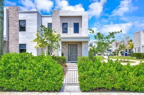 401 NW 17th St #401, Fort Lauderdale, FL 33311