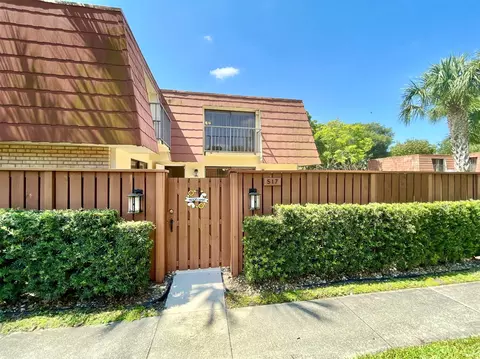 517 Buttonwood Ln #517, Boynton Beach, FL 33436