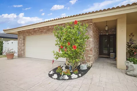 3031 NE 45th St, Lighthouse Point, FL 33064