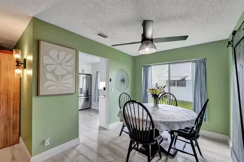 1070 NW 85th Ter #D72, Plantation, FL 33322