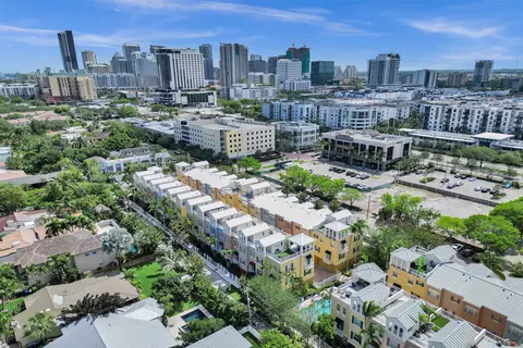 510 NE 7th Ave #2, Fort Lauderdale, FL 33301