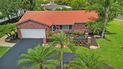 10350 NW 42nd Dr, Coral Springs, FL 33065