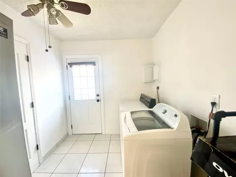 1104 Pinehurst, North Lauderdale, FL 33068 photo 20