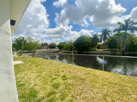 1104 Pinehurst, North Lauderdale, FL 33068 photo 65