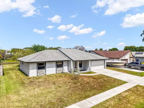 198 Bilbao St, Royal Palm Beach, FL 33411