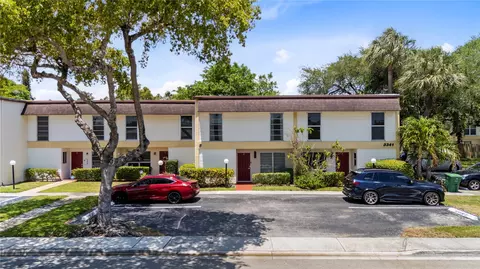 3341 Raleigh St #2G, Hollywood, FL 33021