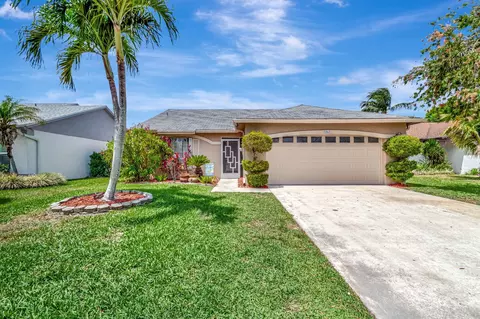 5065 Arbor Glen Cir, Greenacres, FL 33463