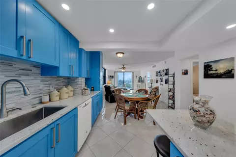 801 N Ocean Blvd #701, Pompano Beach, FL 33062