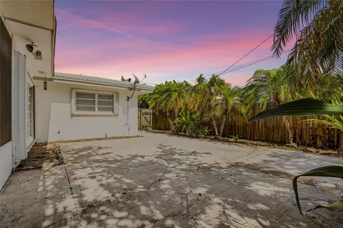 461 SE 3rd Ave, Pompano Beach, FL 33060 photo 29