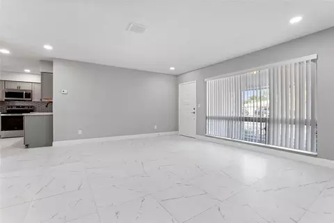 461 SE 3rd Ave, Pompano Beach, FL 33060 photo 25