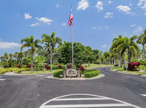21 Vista Gardens Trl #202, Vero Beach, FL 32962