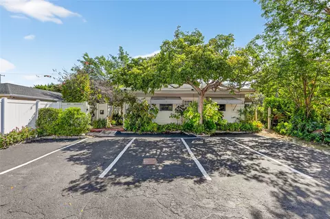 1401-1403 NE 13th St, Fort Lauderdale, FL 33304
