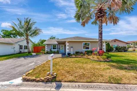 7619 NW 88th Cir, Tamarac, FL 33321
