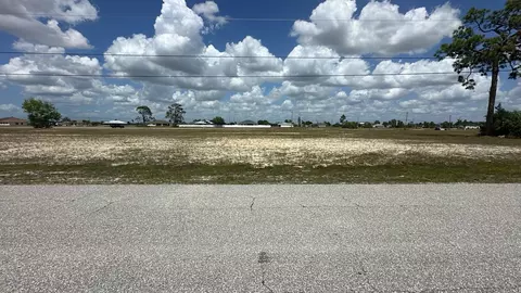 537 NW 15 Ter, Cape Coral, FL 33993