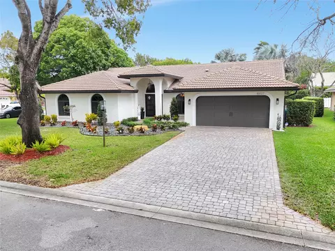 10027 NW 56th Ct, Coral Springs, FL 33076
