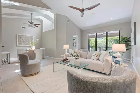 9804 NW 1st Ct #9804, Plantation, FL 33324
