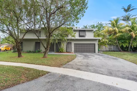10100 SW 53rd Ct, Cooper City, FL 33328