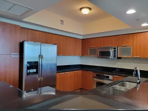 15051 Royal Oaks Ln #902, North Miami, FL 33181