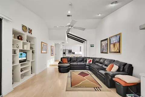 11008 NW 3rd St, Coral Springs, FL 33071 photo 9