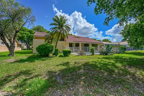 11008 NW 3rd St, Coral Springs, FL 33071 photo 42