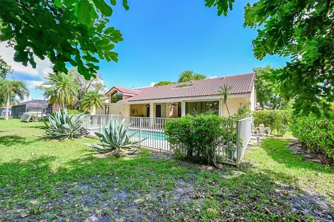 11008 NW 3rd St, Coral Springs, FL 33071 photo 7