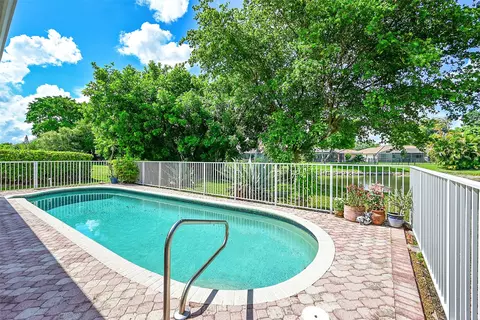 11008 NW 3rd St, Coral Springs, FL 33071 photo 8